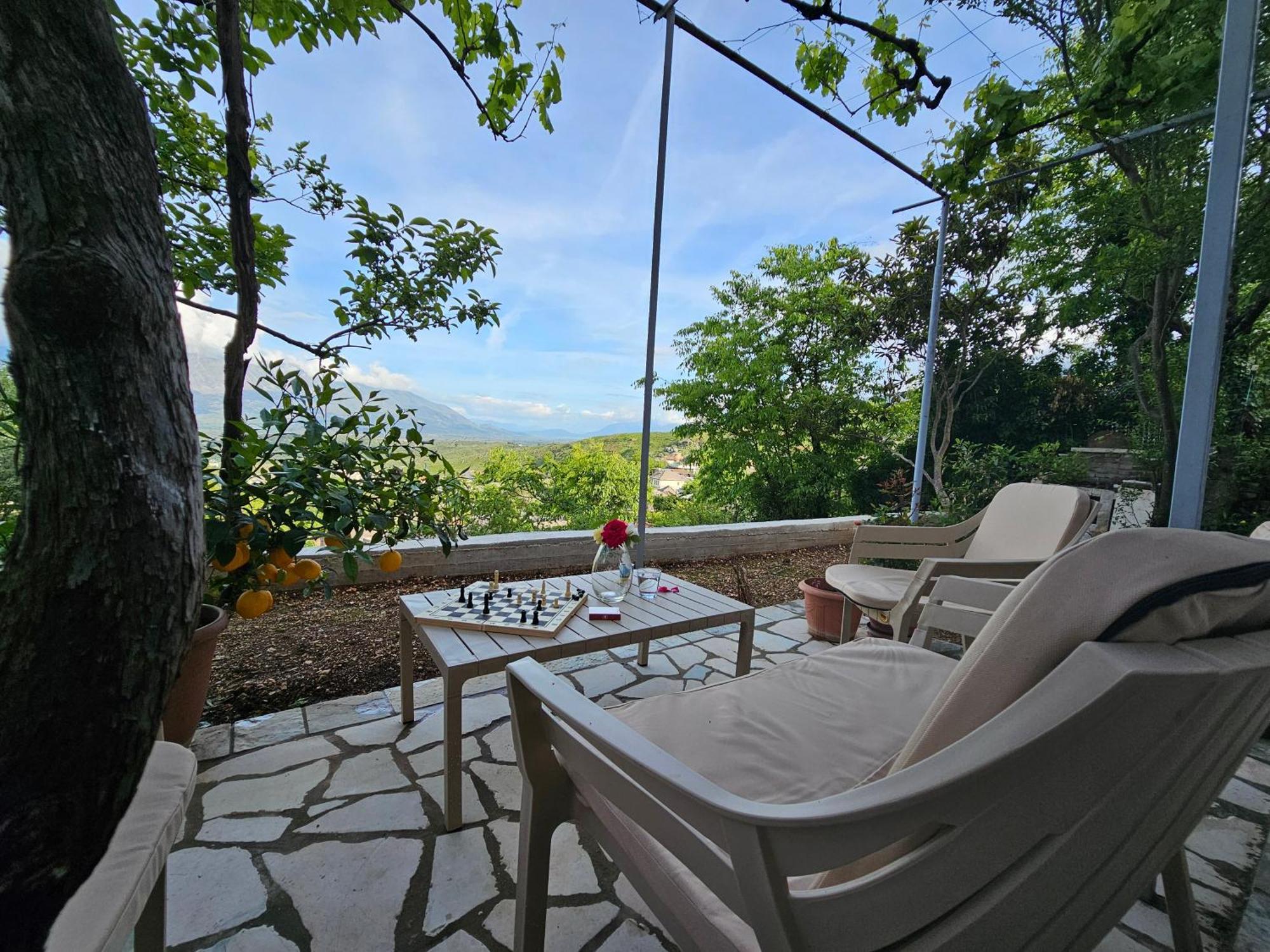 Lemon Garden Apartment-Hot Tub Jacuzzi Gjirokaster Luaran gambar
