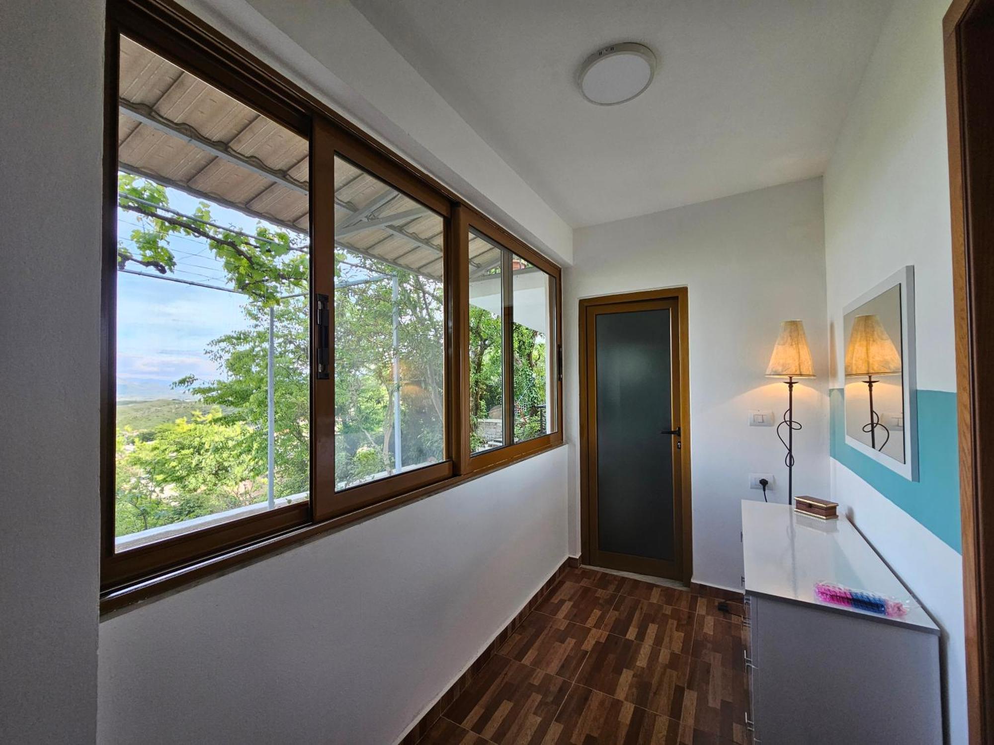Lemon Garden Apartment-Hot Tub Jacuzzi Gjirokaster Luaran gambar