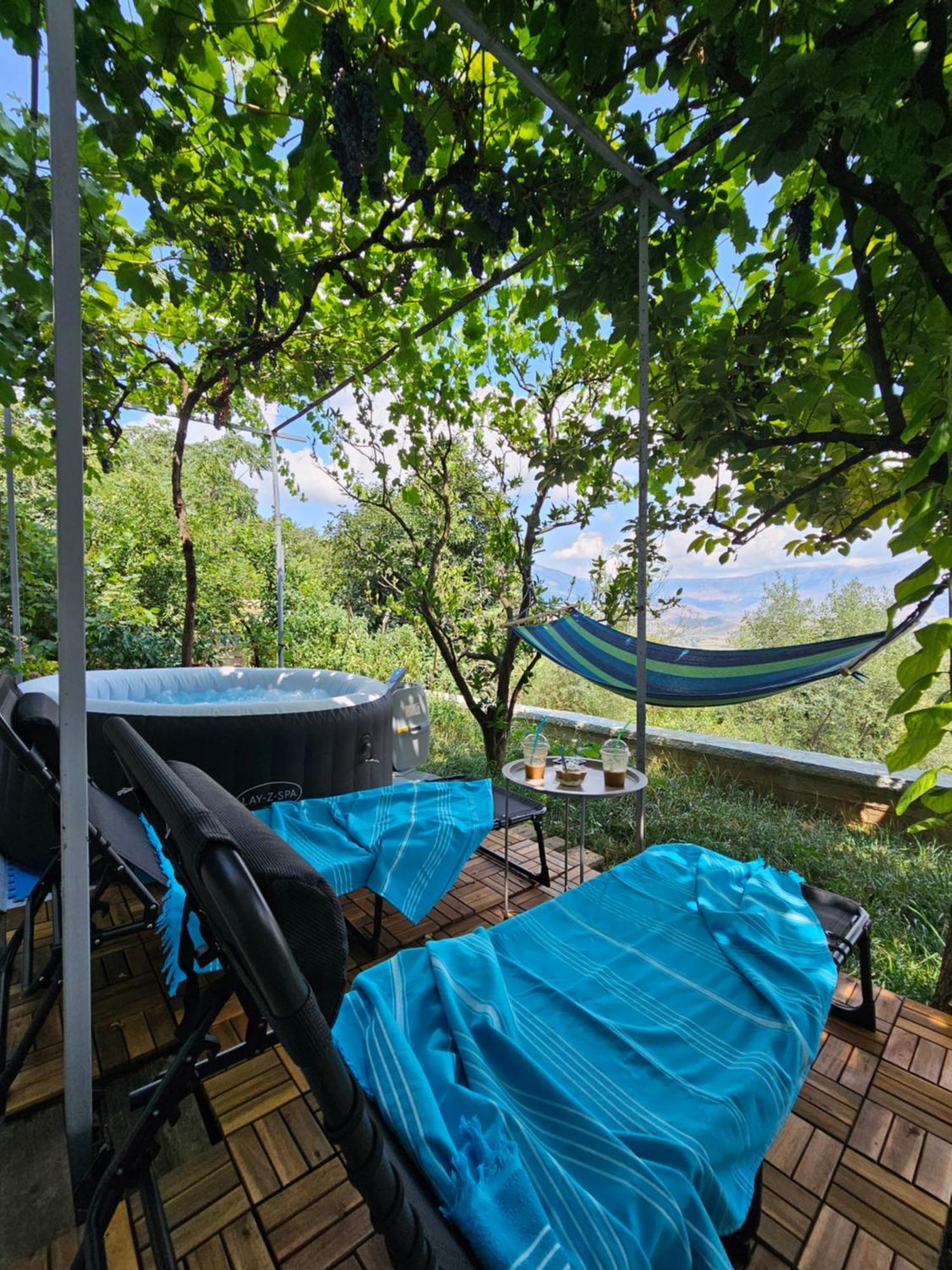 Lemon Garden Apartment-Hot Tub Jacuzzi Gjirokaster Luaran gambar